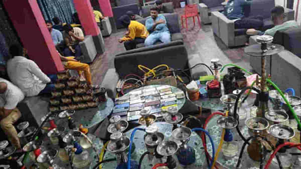 Hyderabad: ధమ్ మారో ధమ్.. ఓల్డ్ సిటీ కేంద్రంగా గుప్పుమంటోన్న హుక్కా ధమ్..