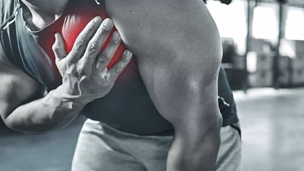 ఈ మధ్యకాలంలో చాలామంది హఠాత్తుగా గుండెపోటుతో కుప్పకూలిపోయిన ఘటనలు వెలుగు చూసాయి. అలాగే మరికొందరు వ్యాయామాలు చేస్తూ కూడా అకస్మాత్తుగా పడిపోయారు. ఇందుకు ముఖ్య కారణం గుండె మీద ఒత్తిడి, భారం పెరగడమే. 