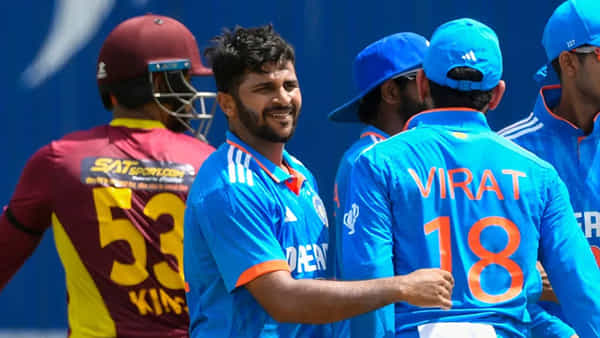 IND vs WI 1st ODI: తొలి వన్డేలో భారత్ విజయం.. వికటించిన ప్రయోగాలు.. లోస్కోరింగ్ మ్యాచ్లోనూ చెమటలు కక్కిన బ్యాటర్లు..