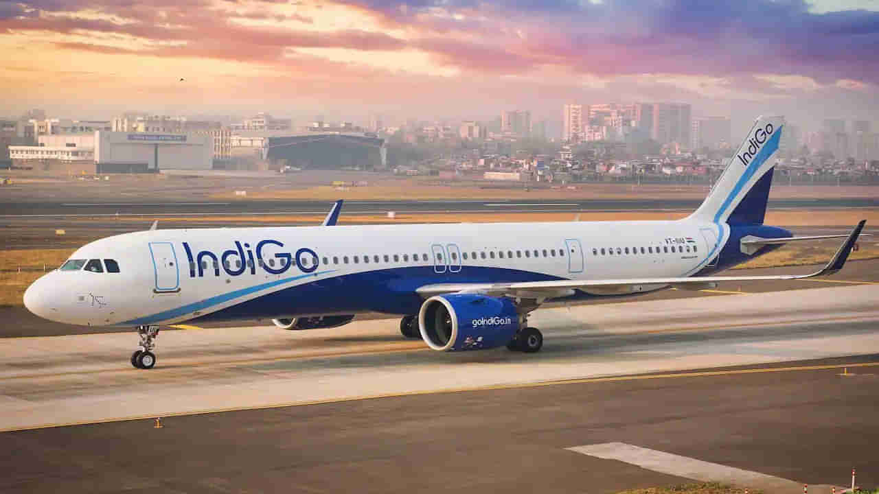 IndiGo: ఇండిగో ఎయిర్ లైన్స్‌పై డీజీసీఏ కొరడా.. రూ.30 లక్షల జరిమానా.. కారణం ఏంటంటే!