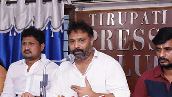 Janasena: పవన్ కళ్యాణ్పై అసభ్యకర పోస్టింగ్లపై చర్యలు తీసుకోవాలని తిరుపతి ఎస్పీకి జనసేన శ్రేణులు ఫిర్యాదు