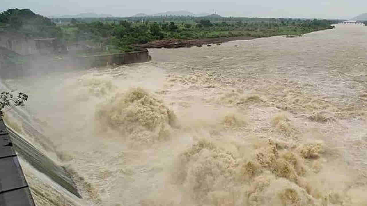 Telangana: మళ్లీ డేంజర్ జోన్‌లో కడెం ప్రాజెక్ట్.. తెరుచుకోని గేట్లు.. భయాందోళనలో జనాలు..