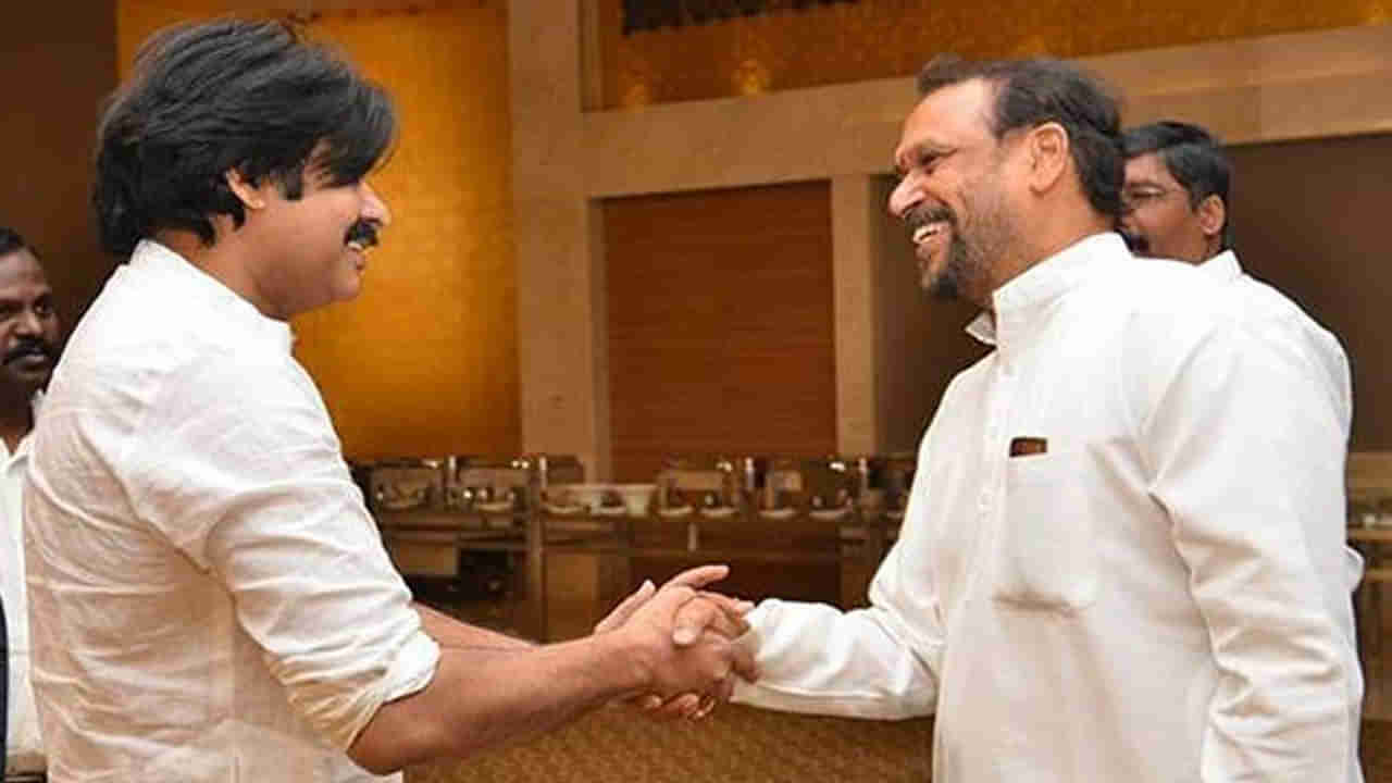 Andhra Pradesh: జనసేనలో చేరేందుకు సిద్ధమైన వైఎస్ఆర్ శిష్యుడు.. ఇందుకు కారణం వైసీపీయేనట..!