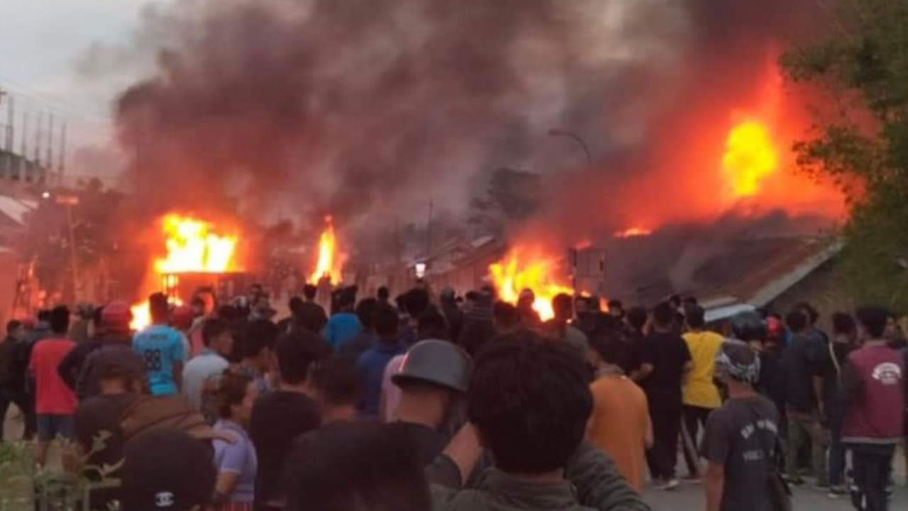  అయినప్పటికీ అస్సాం రైఫిల్స్‌, ఆర్పీవో దళాలు ఘటనా స్థలానికి చేరుకున్నాయి. దీంతో ముప్పు తప్పింది. వీళ్లు అల్లరిమూకలను అక్కడి నుంచి వెళ్లగొట్టారు.  ఈ క్రమంలోనే ఓ దుండగుడు ప్రాణాలు కోల్పోయాడు. 