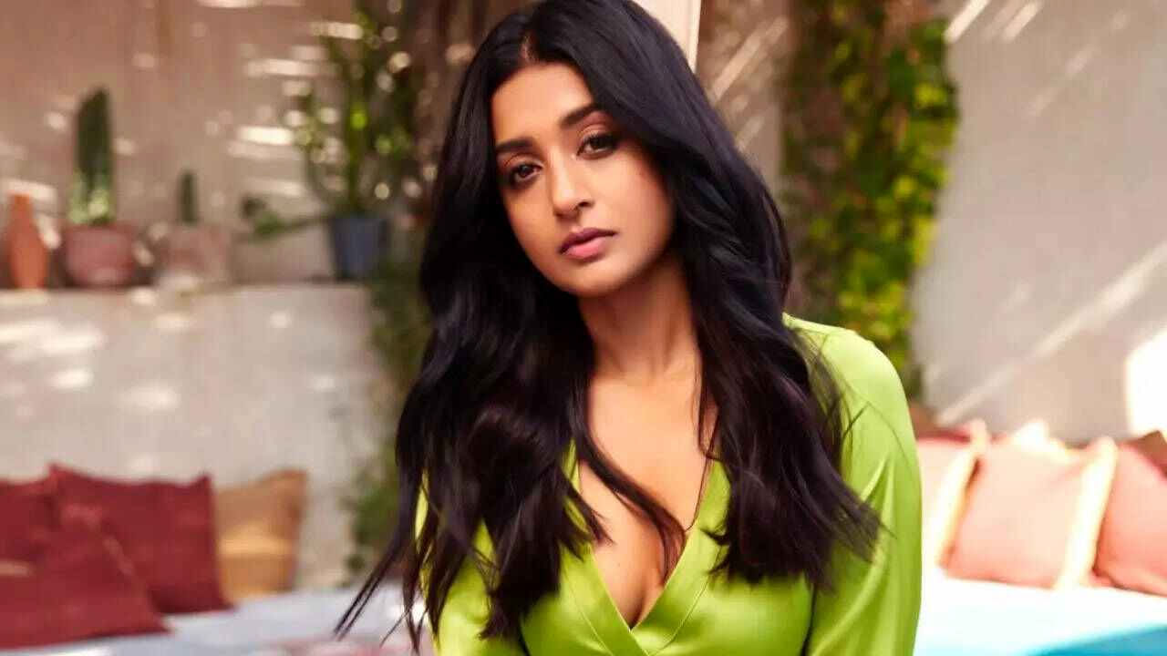 Meera Jasmine: అందుకే సినిమాలకు గ్యాప్ ఇచ్చా..! అసలు విషయం చెప్పిన మీరాజాస్మిన్