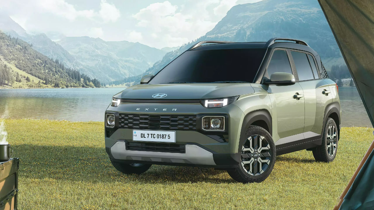 ఈ జాబితాలో మొదటి పేరు హ్యుందాయ్ నుంచి మైక్రో SUV హ్యుందాయ్ Xtor, ఇది ప్రారంభ ధర రూ. 6 లక్షల ఎక్స్-షోరూమ్ వద్ద ప్రారంభించబడింది. మార్కెట్‌లో దీని ప్రత్యక్ష పోటీ టాటా పంచ్‌తో ఉంది. ఇందులో సన్‌రూఫ్, డాష్‌క్యామ్ వంటి ఫీచర్లను ప్రత్యేక ఫీచర్లుగా అందించారు.