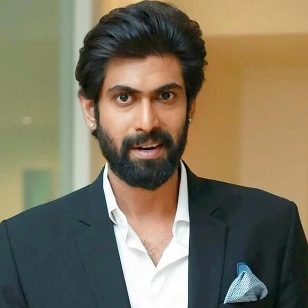 Rana - బిగ్ ఎనౌన్స్‌మెంట్స్‌ కామికాన్ ఇంటర్నేషనల్‌లో తన ఫ్యూచర్‌ ప్రాజెక్ట్స్ కు సంబంధించిన ఎనౌన్స్‌మెంట్స్ ఇచ్చారు రానా. ఎప్పటి నుంచో వాయిదా పడుతున్న హిరణ్యకశ్యప్‌ సినిమా త్వరలో సెట్స్ మీదకు వెళ్లనుందని తెలిపారు. ఈ సినిమాకు త్రివిక్రమ్ శ్రీనివాస్ కథ అందిస్తున్నారు. మలయాళ సూపర్ హిట్ మూవీ మిన్నల్ మురళి ఆధారంగా ఓ కామిక్‌ను కూడా రిలీజ్ చేయబోతున్నట్టు వెల్లడించారు.