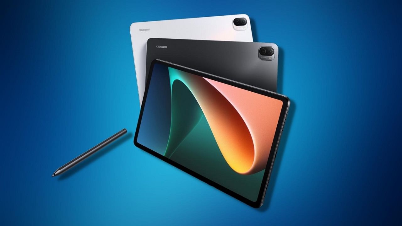 రెడ్ మీ పాడ్.. ఈ ఆండ్రాయిడ్ ట్యాబ్లెట్ అసలు ధర రూ. 33,999 కాగా, దీనిపై జియోమీ యానివర్సరీ సేల్ లో భాగంగా రూ. 16,000 డిస్కౌంట్ లభిస్తోంది. అంటే ఇది కేవలం రూ. 17,999కే లభ్యమవుతోంది. 