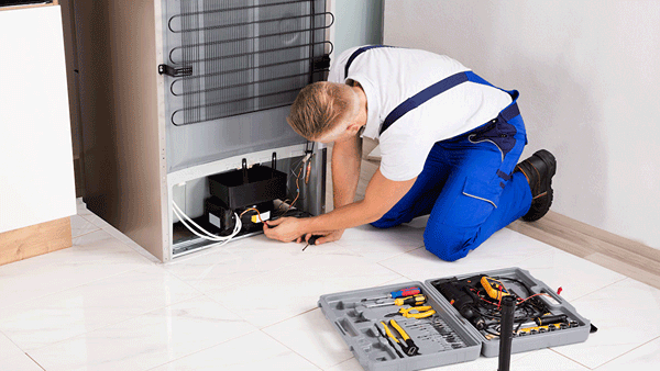 Refrigerator Care Tips: మీ ఫిజ్ను చాలా జగ్రత్తగా చూసుకోండి.. ఈ తప్పులు చేస్తే బ్లాస్ అయ్యే ఛాన్స్.. అవేంటో తెలుసా..