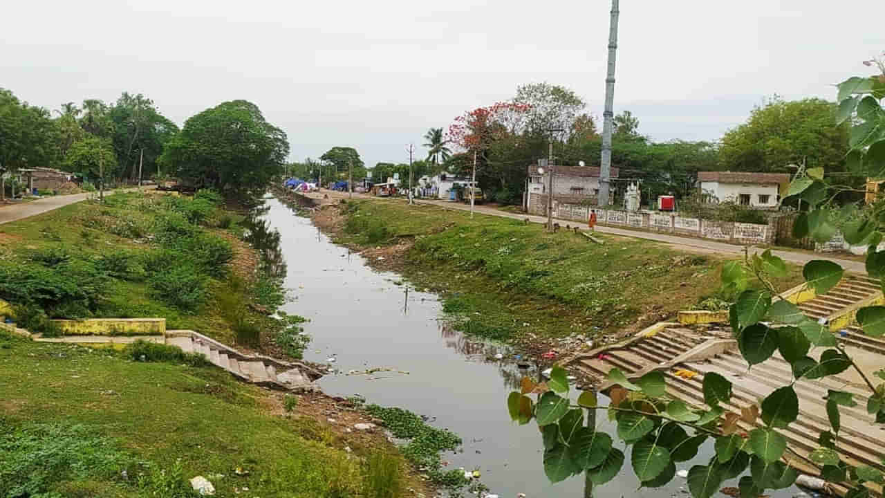 Vijayawada: కాలువలో వరుసగా కొట్టుకొస్తున్న శవాలు.. ఏపీలో కలకలం రేపుతోన్న గుర్తు తెలియని డెబ్ బాడీలు.