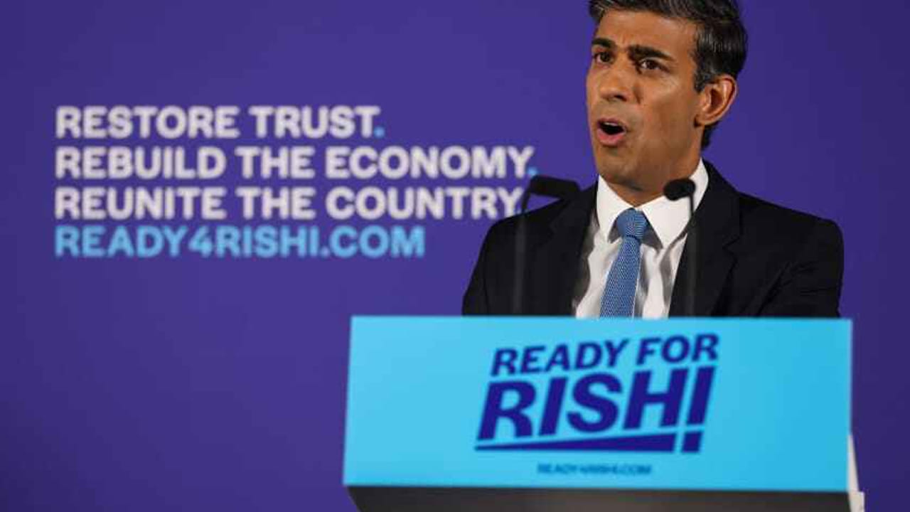  బోరిస్‌ జాన్సన్‌, నిగల్‌ ఆడమ్స్‌, డేవిడ్‌ వర్బర్టోన్‌ రాజీనామాలతో ఇప్పటికే ఈ స్థానాలు ఖాళీ అయ్యాయి. దీంతో ఈ మూడు స్థానాల్లో జరగనున్న ఎన్నికల్లో గెలిచేందుకు కన్జర్వేటివ్‌ పార్టీ అవస్థలు పడుతోంది. 2019లో జరిగిన ఎన్నికల్లో ఈ పార్టీకి అత్యధిక మెజార్టీ వచ్చింది. కానీ ఈసారి మాత్రం ఆ పరిస్థితి కనిపించడం లేదు.