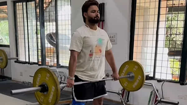 World Cup 2023: ఫిట్గా ఉన్నా పంత్ ప్రపంచకప్ ఆడకూడదు.. మాజీ క్రికెటర్ షాకింగ్ కామెంట్స్