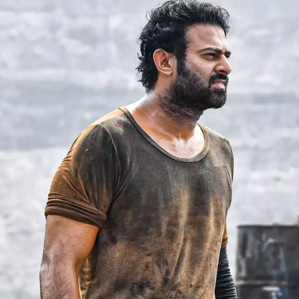 జూన్ 6న విడుదలైన సలార్ టీజర్ యూట్యూబ్లో దూసుకుపోతుంది. 24 గంటల్లో ఈ టీజర్ 83M+ మిలియన్ వ్యూస్, 1.6 మిలియన్ లైక్స్ అందుకుంది. కేవలం 24 గంటలలో అత్యధిక వ్యూస్ అందుకున్న టాప్ 5 లిస్ట్ లో 4 స్థానాలు ప్రభాస్ పేరు మీదే ఉన్నాయి.