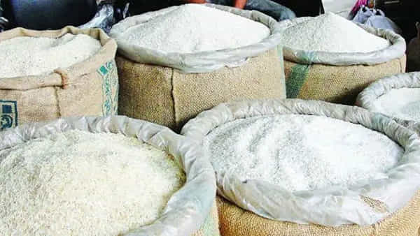 Telangana: చుక్కలు చూపిస్తున్న సన్న బియ్యం ధరలు.... 3 నెలల్లో..