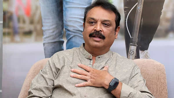 నేను చేసిన తప్పు అదే..! నావాళ్లెవరో.. కాని వాళ్లెవరో అప్పుడే అర్థమైంది.. సీనియర్ నటుడు నరేష్ మనోగతం