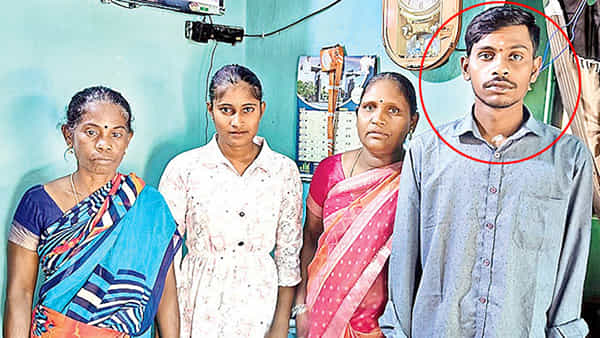 Falaknuma Train Accident: ఫలక్నుమా రైలు ప్రమాదంలో పలువురిని రక్షించిన రాజుకు తీవ్ర ఆస్వస్థత