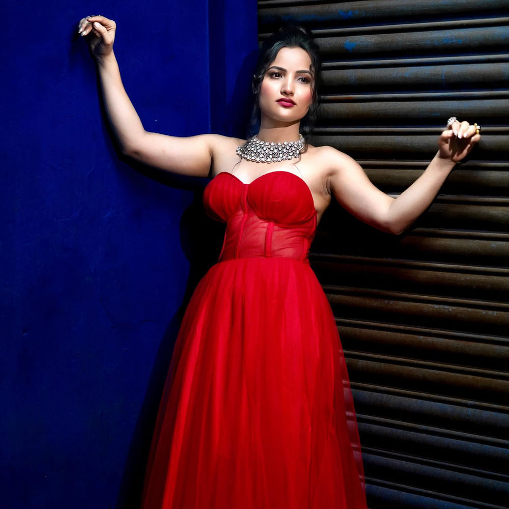 బిగ్‌బాస్‌ తెలుగు సీజన్‌-5లో పాల్గొన్న సిరి.. కంటెస్టెంట్‌‌గా బుల్లితెర ప్రేక్షకులకు మరింత దగ్గరైంది.