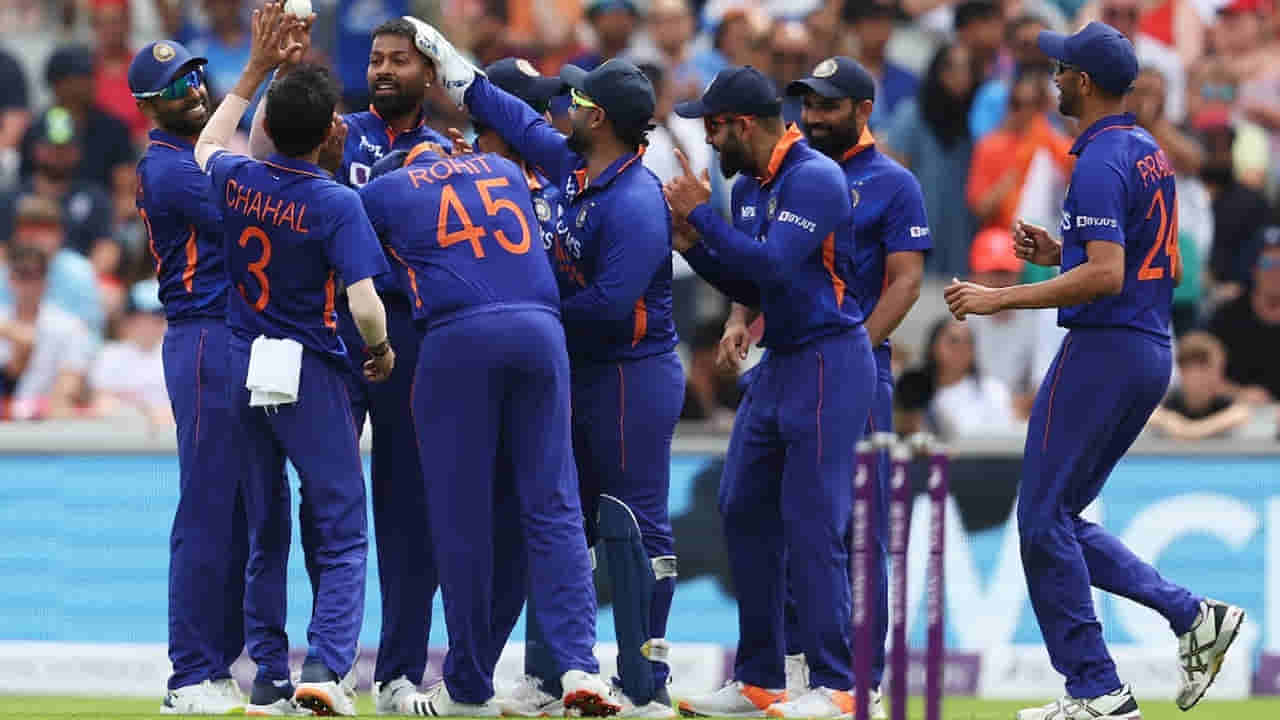 Team India: టీ20 సిరీస్ మధ్యలో రిటైర్మెంట్ చేయనున్న ముగ్గురు భారత ఆటగాళ్లు.. లిస్టులో ధోనీ ఫేవరేట్ ప్లేయర్..
