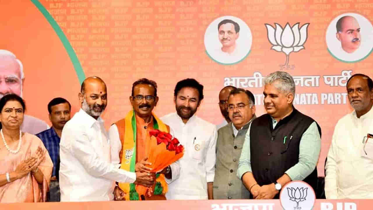 Telangana BJP: కమలనాథుల్లో పదవుల రచ్చ..!  బీజేపీ అగ్రనేతల ప్లాన్ అదేనా..?