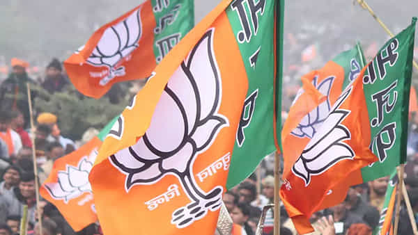 Telangana: టిఫిన్ బాక్స్ బైఠక్ పేరుతో నయా వ్యూహాం.. అధికారమే లక్ష్యంగా కమలం నేతల అడుగులు