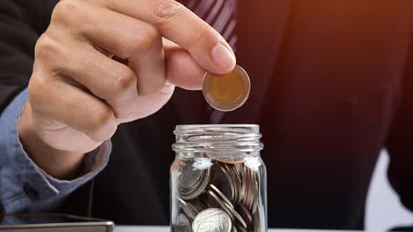 Vastu Tips for Money: వ్యాపారంలో నష్టాలా.. క్యాష్ కౌంటర్ విషయంలో ఈ వాస్తు నియమాలు పాటించి చూడండి..