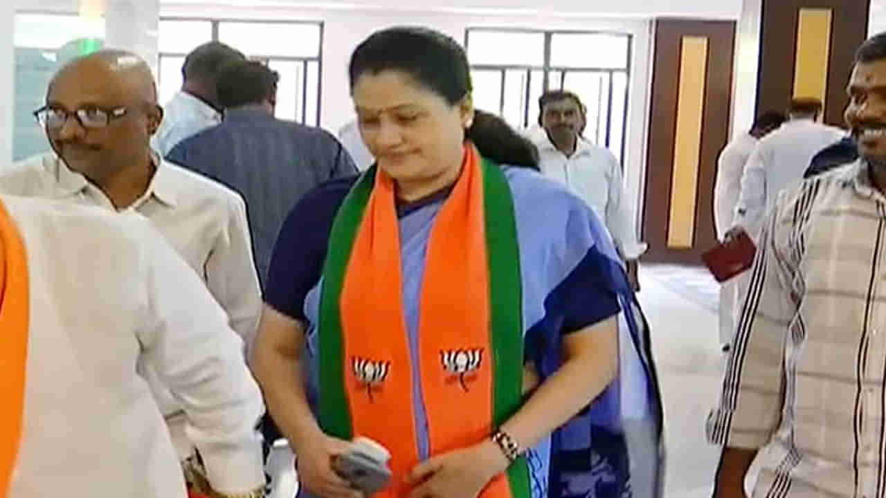 Vijayashanti: కిషన్రెడ్డి అధ్యక్ష ప్రమాణ స్వీకారోత్సవం మధ్యలోనే బయటకొచ్చిన రాములమ్మ