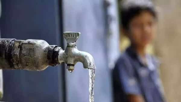 Hyderabad: హైదరాబాద్ నగరవాసులకు గమనిక.. జులై 19, 20 తేదీల్లో తాగునీళ్లు బంద్..!