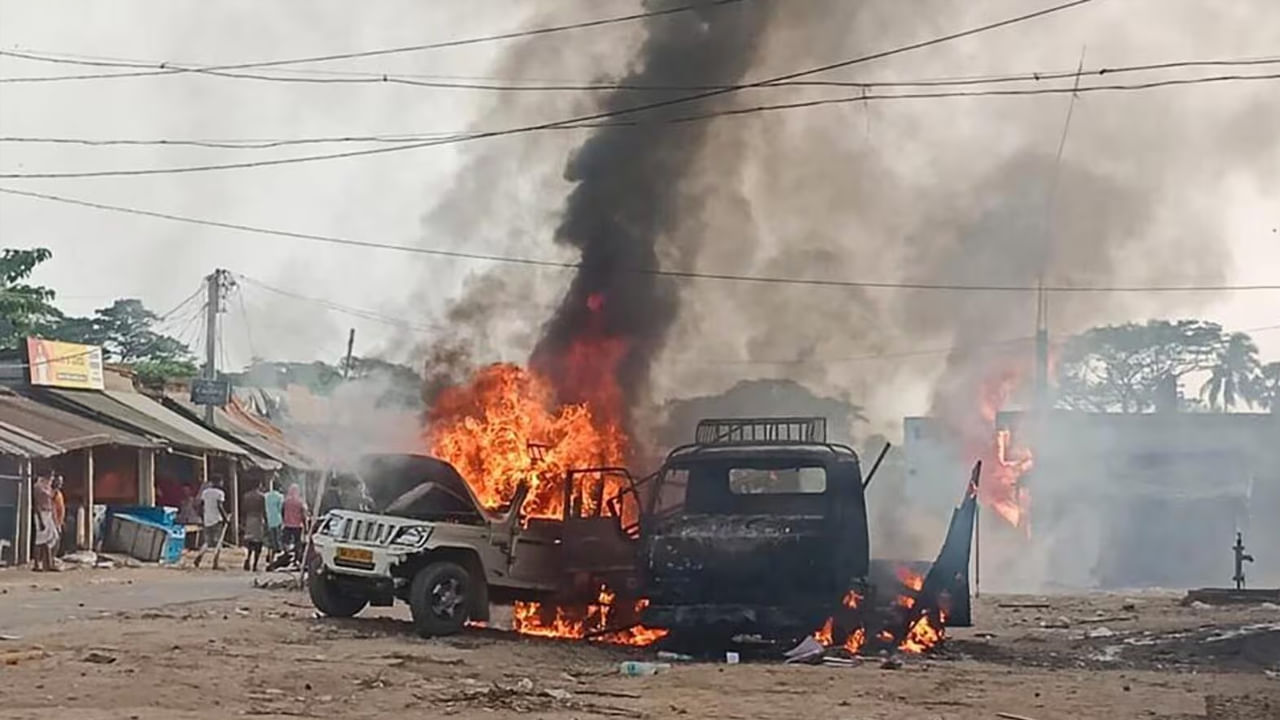 West Bengal: హింసాత్మకంగా మారిన వెస్ట్ బెంగాల్ పంచాయతీ ఎన్నికలు.. పలువురి హత్య