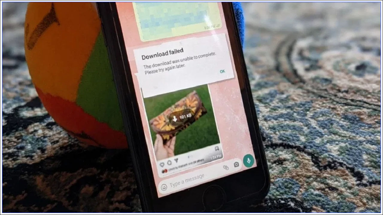 కొన్నిసార్లు వాట్సాప్‌లో ఫోటోలు, వీడియోలు డౌన్‌లోడ్‌ చేసేందుకు ప్రయత్నిస్తే డౌన్‌లోడ్‌ కావు. ఎంత ప్రయత్నించినా కుదరదు. అలాంటి సమయంలో డౌన్‌లోడ్‌ కాకపోవడానికి కారణాలను గుర్తించడం మంచిది. చాలా ప్రయత్నాల తర్వాత కూడా డౌన్‌లోడ్ చేయడం సాధ్యపడలేదు. ఫలితంగా మీ పని కూడా కొంతకాలం ఆగిపోతుంది. ఇందుకు కారణాలు ఏమిటో తెలుసుకుందాం.