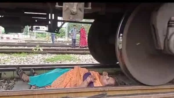 స్పృహ తప్పి పట్టాలపై పడిపోయింది. అదే ట్రాక్లో రైలు వచ్చింది.. కట్ చేస్తే