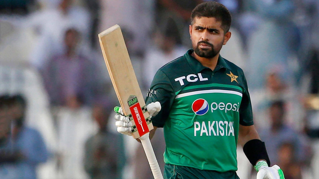 Babar Azam Record: అఫ్గానిస్థాన్‌తో జరిగిన రెండో వన్డేలో అద్భుత బ్యాటింగ్‌తో బాబర్ అజామ్ సరికొత్త ప్రపంచ రికార్డు సృష్టించాడు. అది కూడా ఇప్పటివరకు ఎవరూ చేయని రికార్డ్‌ని నెలకొల్పాడు.