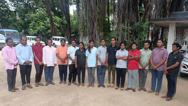 Hyderabad: రూ. 80 లక్షల విల్లా కొనుకున్న బిచ్చగాళ్లు.. కట్ చేస్తే పోలీస్ స్టేషన్ ముందు..