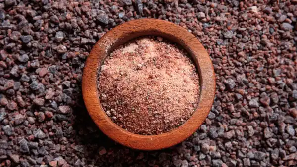 Black Salt Benefits: కూరల్లో సాధారణ ఉప్పుకి బదులు దీనిని వాడండి.. అద్భుతమైన ప్రయోజనాలు పొందండి