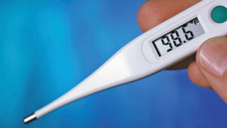 Red Wine Benefits:  మితంగా తీసుకొనే రెడ్ వైన్ తో ఎన్నో ఉపయోగాలు.. రోజు తీసుకుంది ఆరోగ్యం పదిలం..