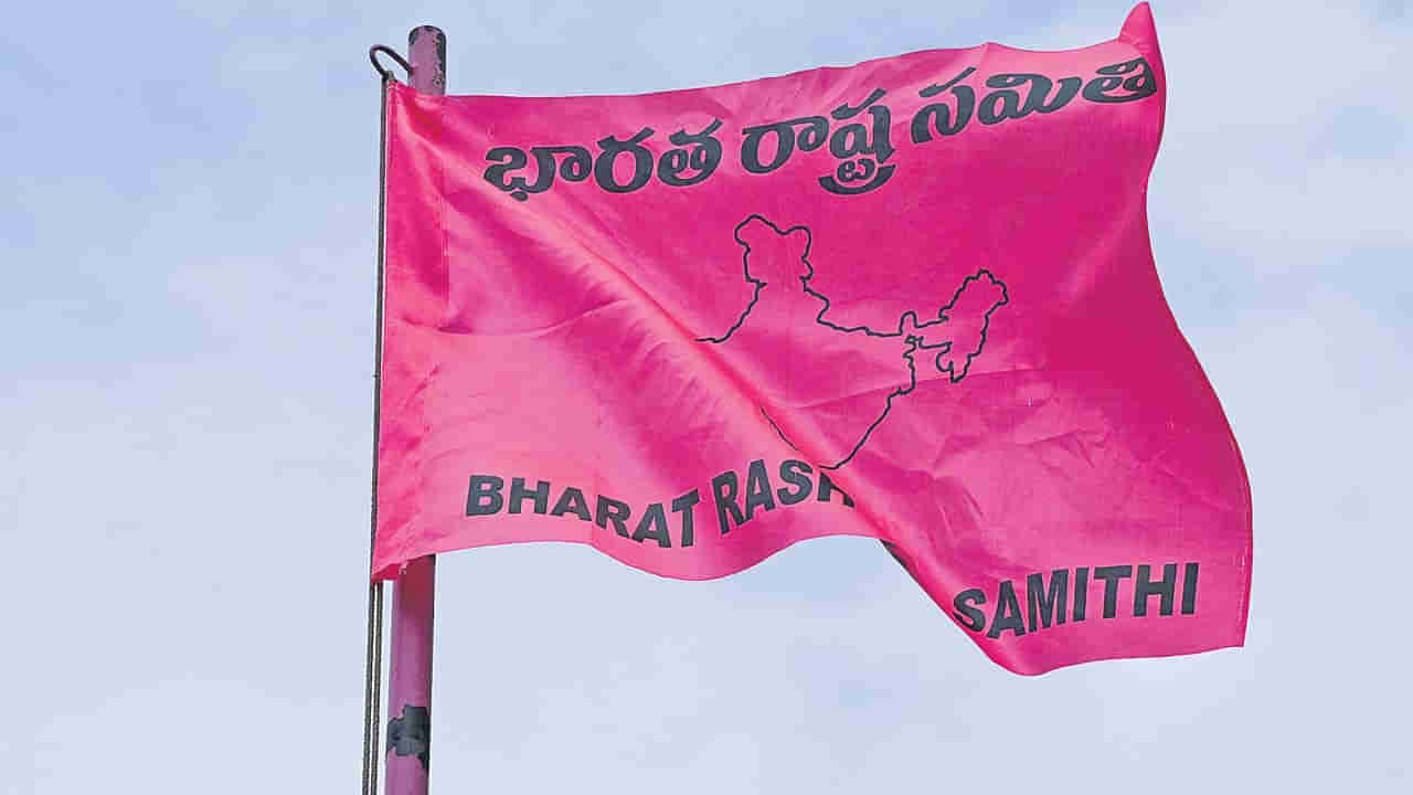 Telangana: కమీషన్ల కోసం కక్కుర్తి పడటం ఆపండి..  బీఆర్ఎస్ ఎమ్మెల్యే సంచలన వ్యాఖ్యలు