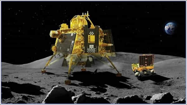 Chandrayaan-3: జాబిల్లిపై ల్యాండర్ అడుగుపెట్టే క్షణాల కోసం ఎదురు చూపు.. సక్సెస్ కావాలని పూజలు