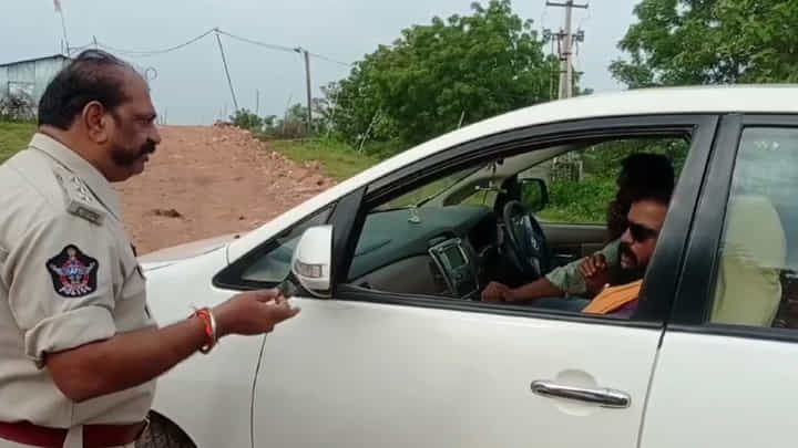 Andhra Pradesh: చింతమనేని ప్రభాకర్కు DSP అశోక్ వార్నింగ్ Andhra Pradesh: చింతమనేని ప్రభాకర్కు DSP అశోక్ వార్నింగ్