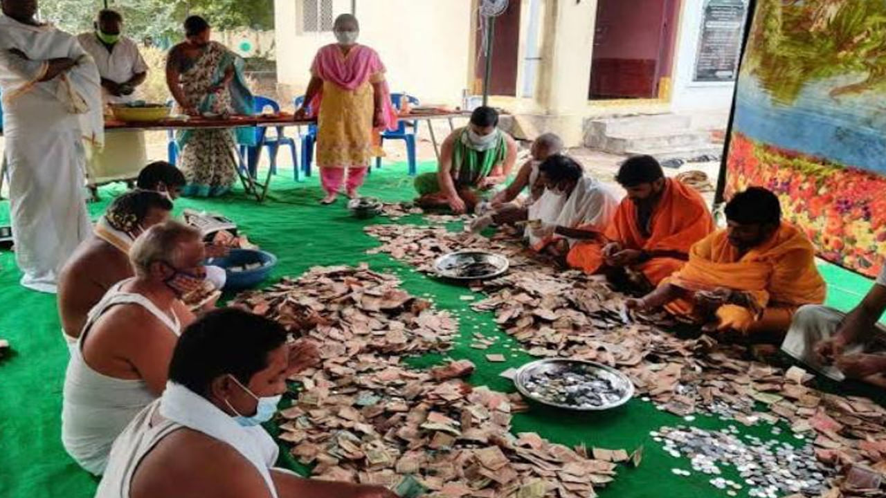 తిరుమల తర్వాత రికార్డ్ స్థాయిలో విజయవాడ కనక దుర్గమ్మకు ఆదాయం