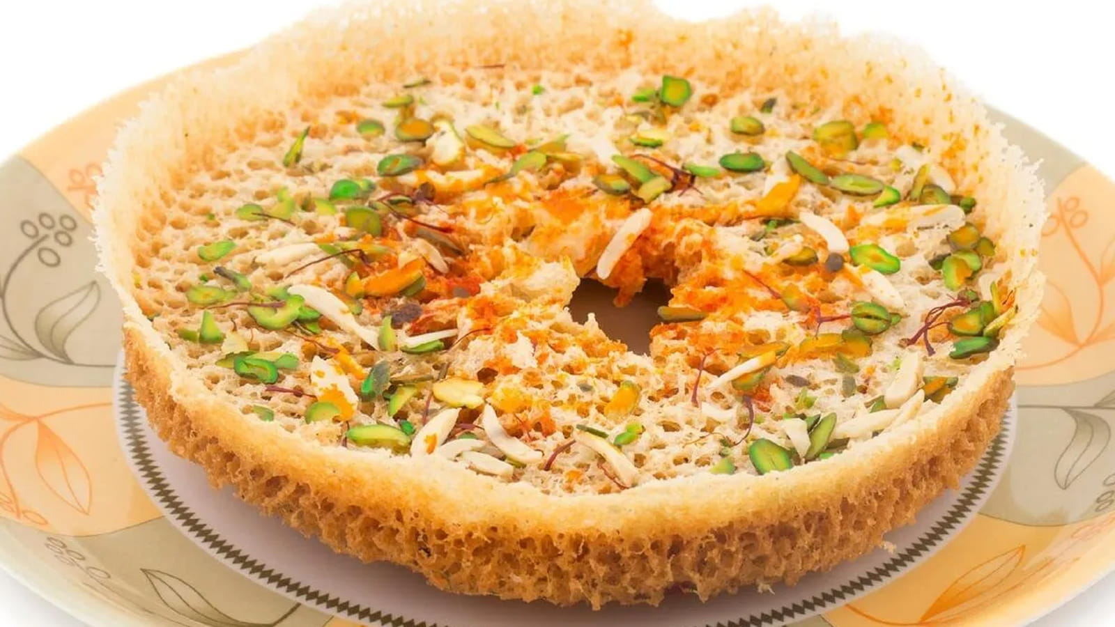 అదనపు సిరప్ వచ్చేలా బయటకు తీయాలి. అప్పుడు, ఒక కిటికీలకు అమర్చే ఇనుప చట్రం మీద పక్కన పెట్టండి. ఇది అదనపు సిరప్ను తొలగిస్తుంది.