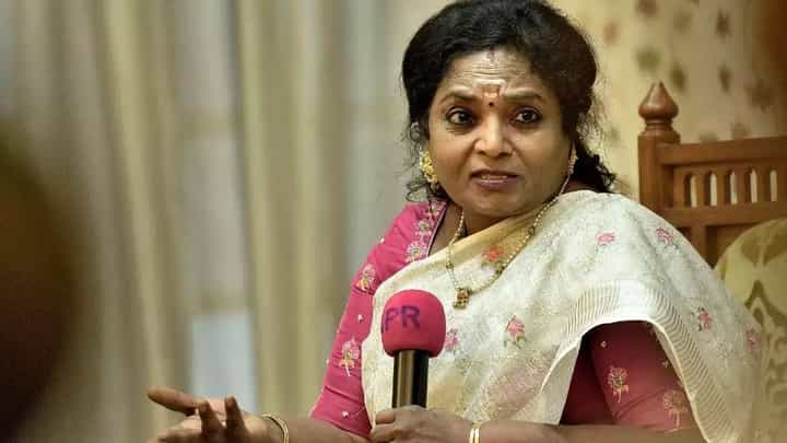 At Home Ceremony: రాజ్ భవన్లో ఎట్ హోమ్ కార్యక్రమం.. తెలంగాణ సీఎం కేసీఆర్ గైర్హాజరు.. At Home Ceremony: రాజ్ భవన్లో ఎట్ హోమ్ కార్యక్రమం.. తెలంగాణ సీఎం కేసీఆర్ గైర్హాజరు..