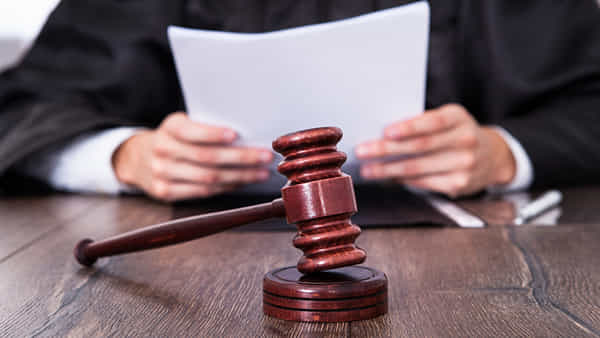 Delhi High Court: శృంగారం లేని వివాహ బంధం శాపం లాంటిందే.. ఢిల్లీ హైకోర్టు కీలక వ్యాఖ్యలు