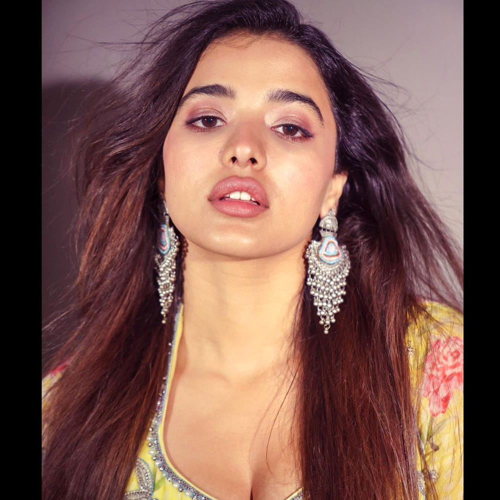 రొమాంటిక్ తర్వాత నాగశౌర్య హీరోగా నటించిన లక్ష్య మూవీలో చేసింది. ఈ సినిమా కూడా కేతికకు హిట్ అందించలేకపోయింది. ఈ మూవీ డిజాస్టర్ గా నిలిచింది. 