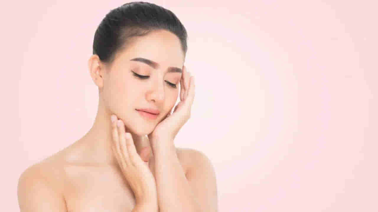 Korean Skincare Tips: కొరియన్ అమ్మాయిలు రోజూ చెంపదెబ్బలు కొట్టుకుంటారు.. దీని వెనుక లాజిక్ తెలిస్తే షాక్ అవుతారు..!
