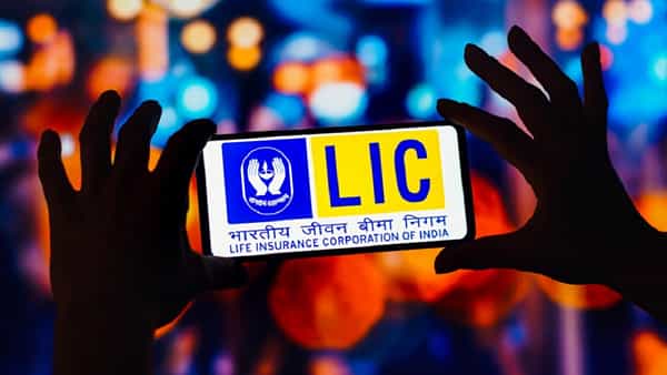 LIC Aadhaar Shila Plan: రోజుకు రూ.87 పెట్టుబడితో రూ.11 లక్షల రాబడి… మహిళల కోసం ఎల్ఐసీ కొత్త పథకం ఇదే…
