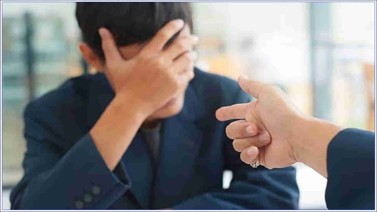 Loan Recovery: లోన్ రికవరీ పేరుతో వేధింపులను ఎదుర్కొవడం ఎలా..?