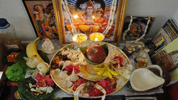 Shravana Tuesday: నేడు శ్రావణ మంగళవారం.. అమ్మాయిలు గౌరమ్మని ఇలా పూజిస్తే మంచి భర్త లభిస్తాడట.. పూజ విధానం మీకోసం..
