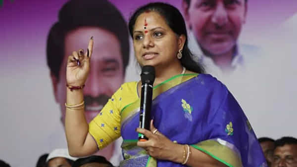 MLC Kavitha: ఢిల్లీ లిక్కర్ స్కామ్ కేసులో ఎమ్మెల్సీ కవితకు ఈడీ నోటీసులు.. రేపే విచారణకు రావాలంటూ..