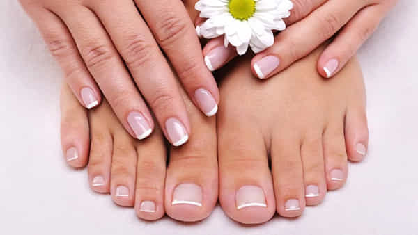 Nail Personality Trait: మనిషిలోని మంచి, చెడు గుణాలను గోర్లు గుర్తులు, షేప్స్ ద్వారా గుర్తించవచ్చు..