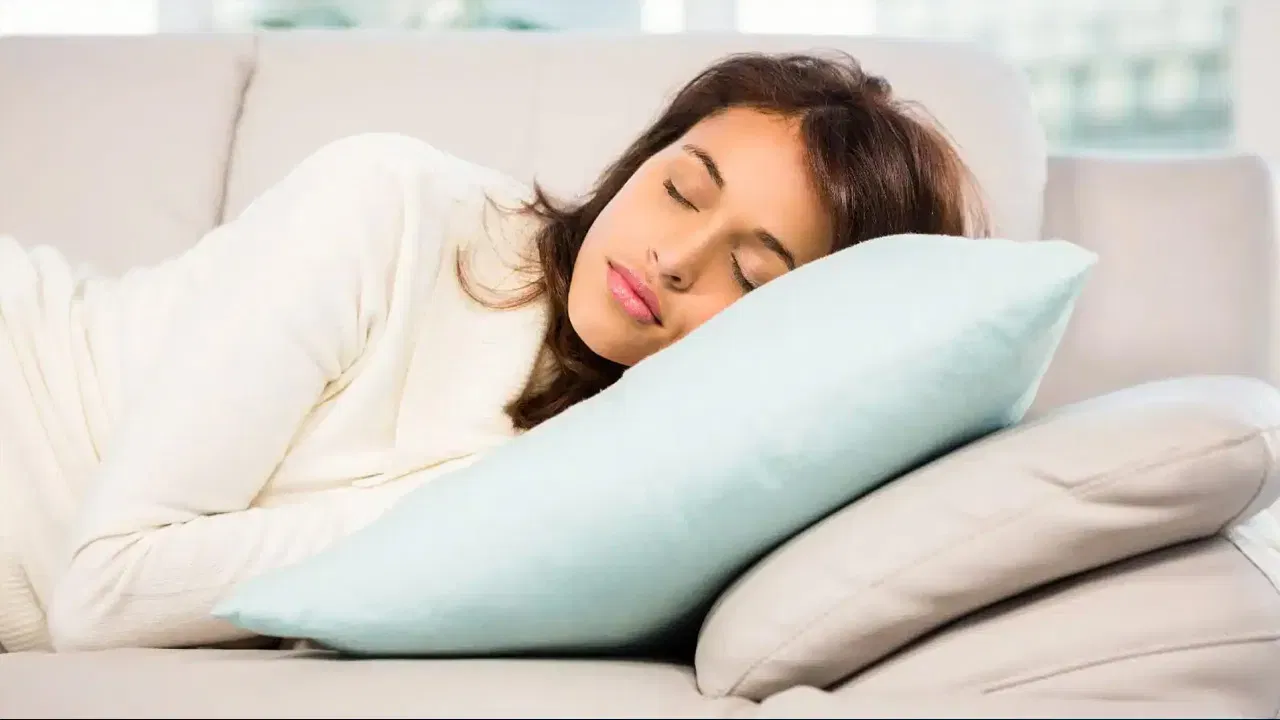 Day Naps Benefits: కునుకు పాట్లు మంచివేనా? నిపుణులు ఏమని చెబుతున్నారంటే!!