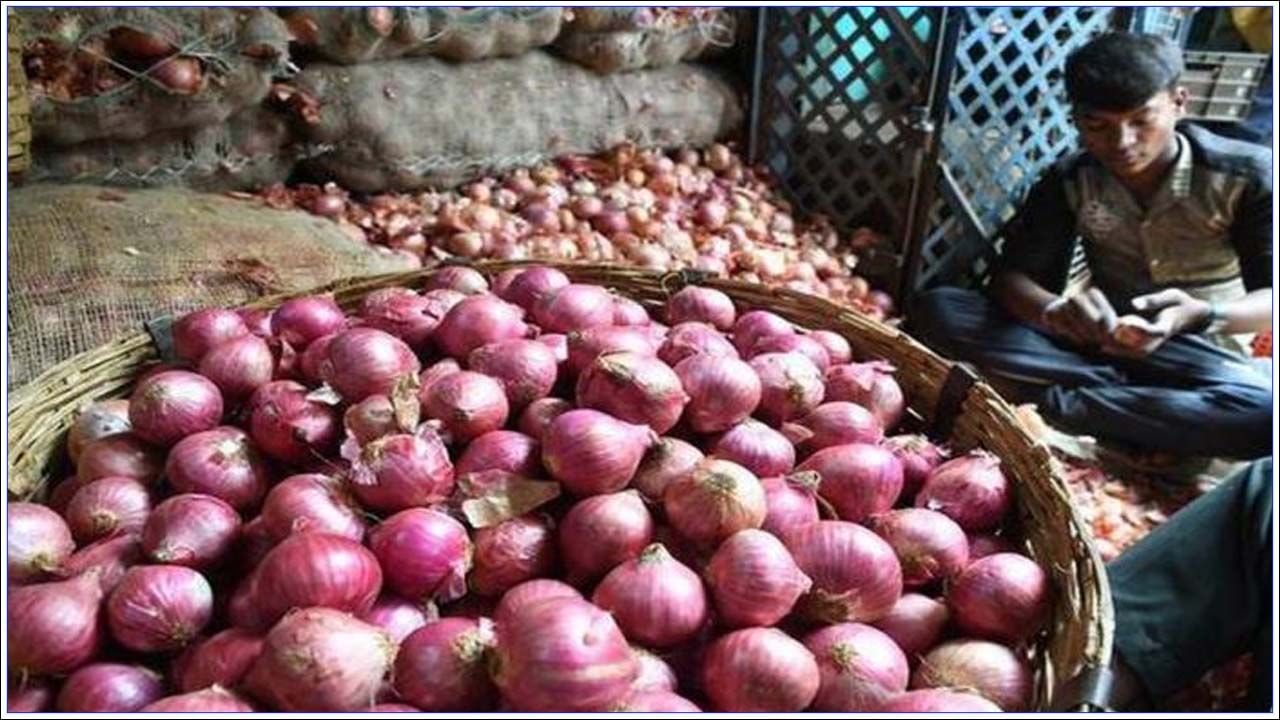 Onion Price: టమాటా తర్వాత ఉల్లి ధరకు రెక్కలు.. భారీగా పెరుగుదల